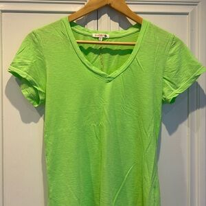 Sundry. Bright (fluorescent) Green V-Neck tee size 0